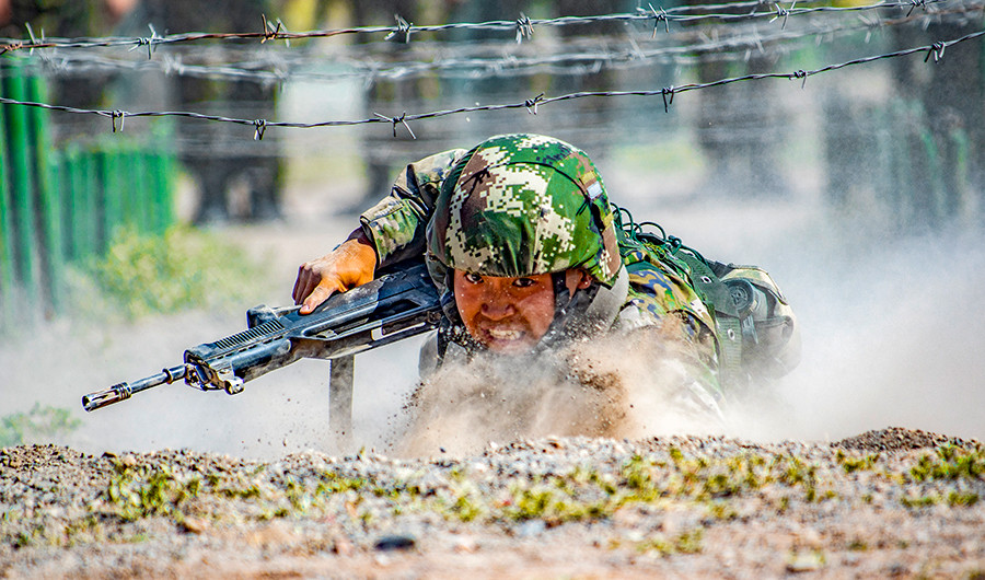 埋头苦干!选手们战战兢兢刻苦训练的简单介绍 埋头苦干!选手们战战兢兢刻苦训练的简单介绍