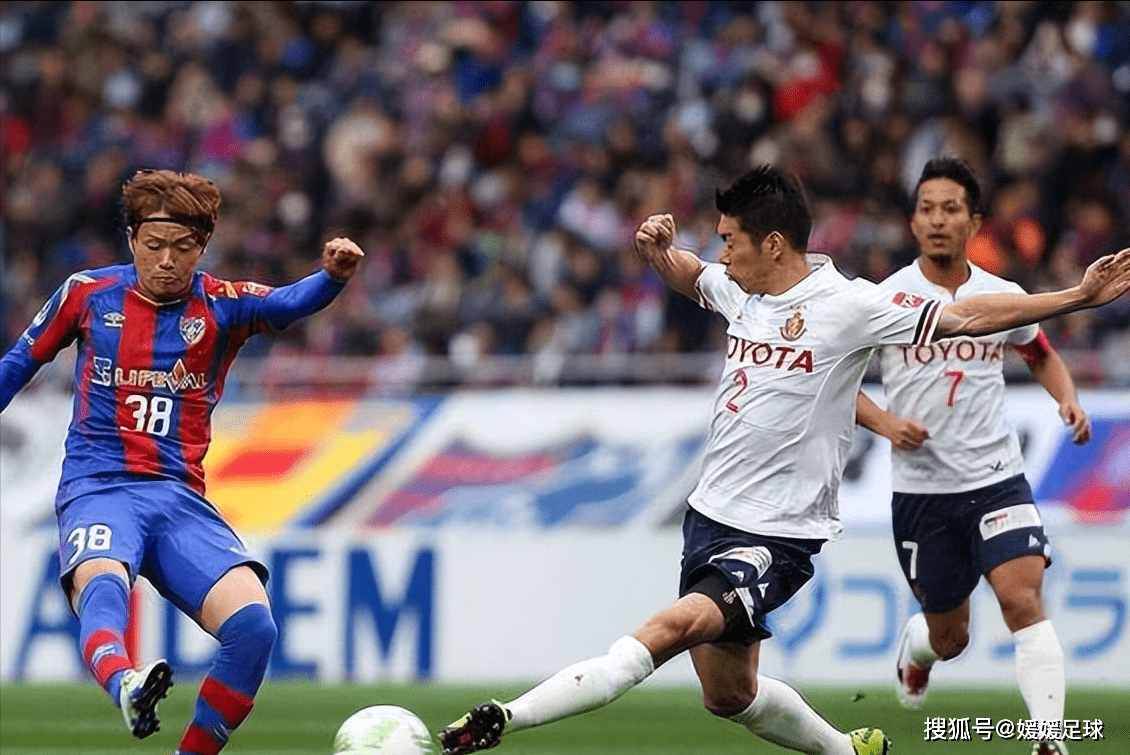 包含鹿岛鹿角逆转胜浦和红钻，晋级亚洲足坛巅峰的词条
