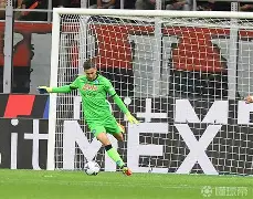 罗马客场逼平那不勒斯，保持不败纪录不变的简单介绍